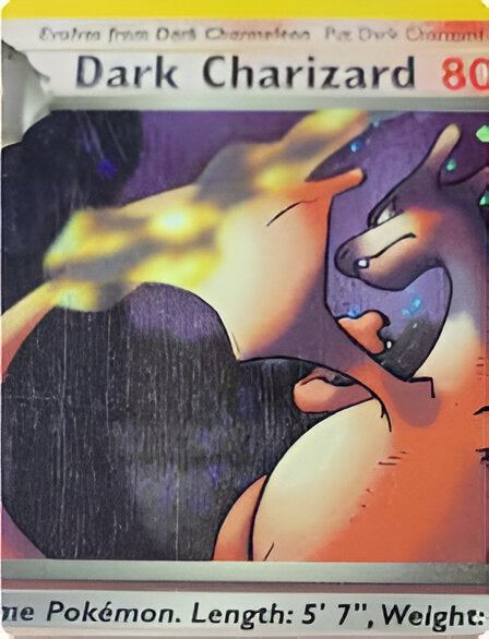 Carte Pokémon Dracaufeu obscur holo avant restauration : holo rayé et terne