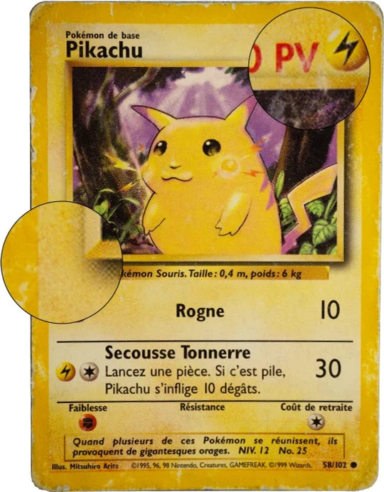 Carta Pokémon Pikachu (Base Set) depois do spray de limpeza Restore+: borda limpa